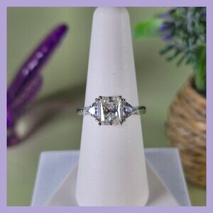 2‎ ct Moissanite 925 Silver Ring Size 7